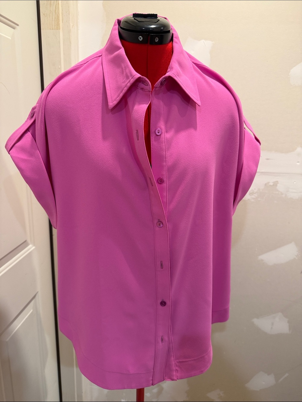 Trina Turk Bright Pink Short-Sleeve Button-Down Blouse